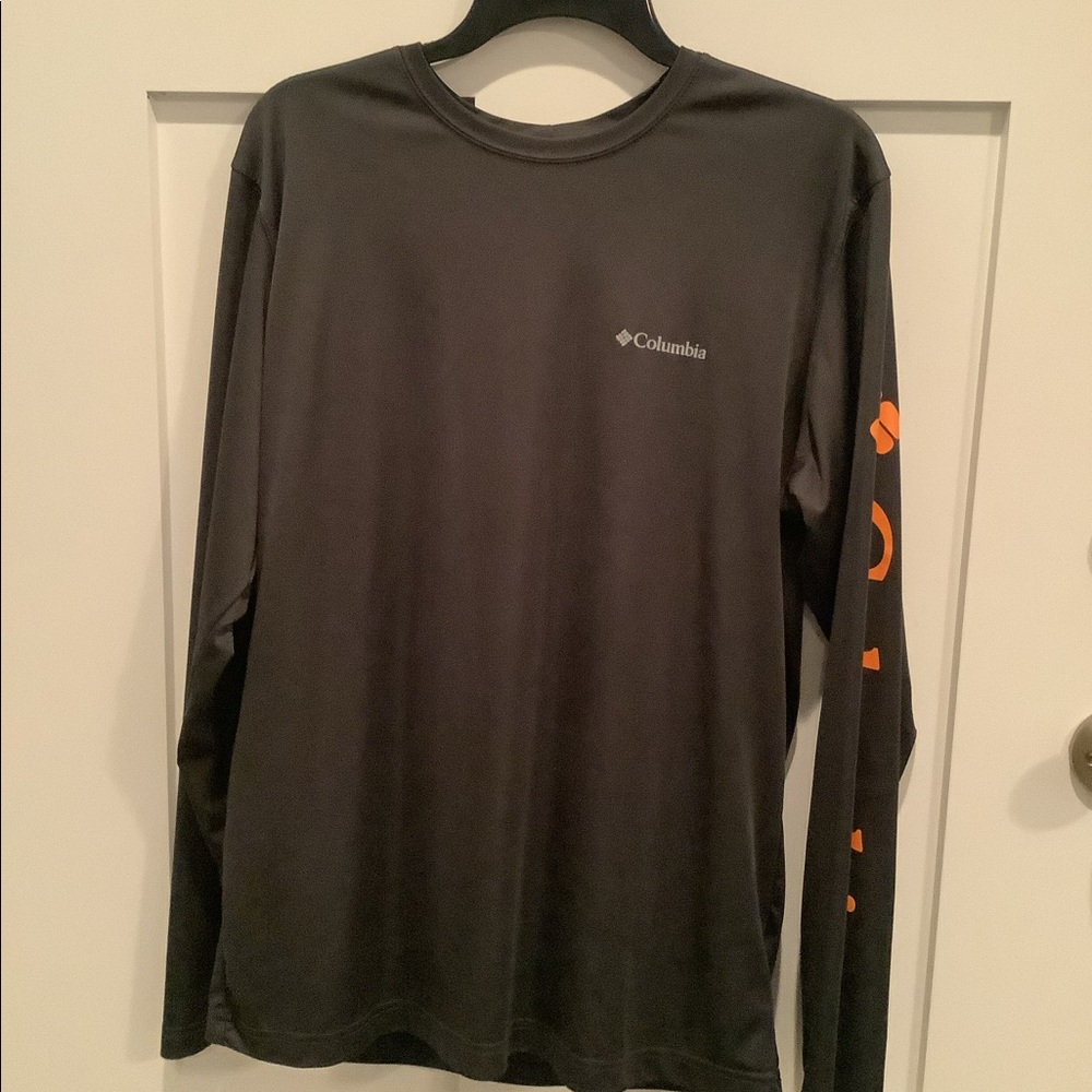 Columbia men’s long sleeve shirt
